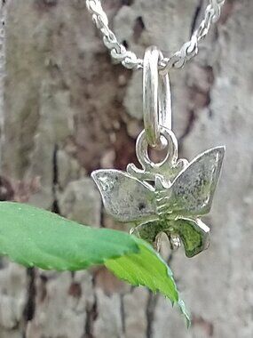 Silver Butterfly Pendant – Elegance & Intricate Details